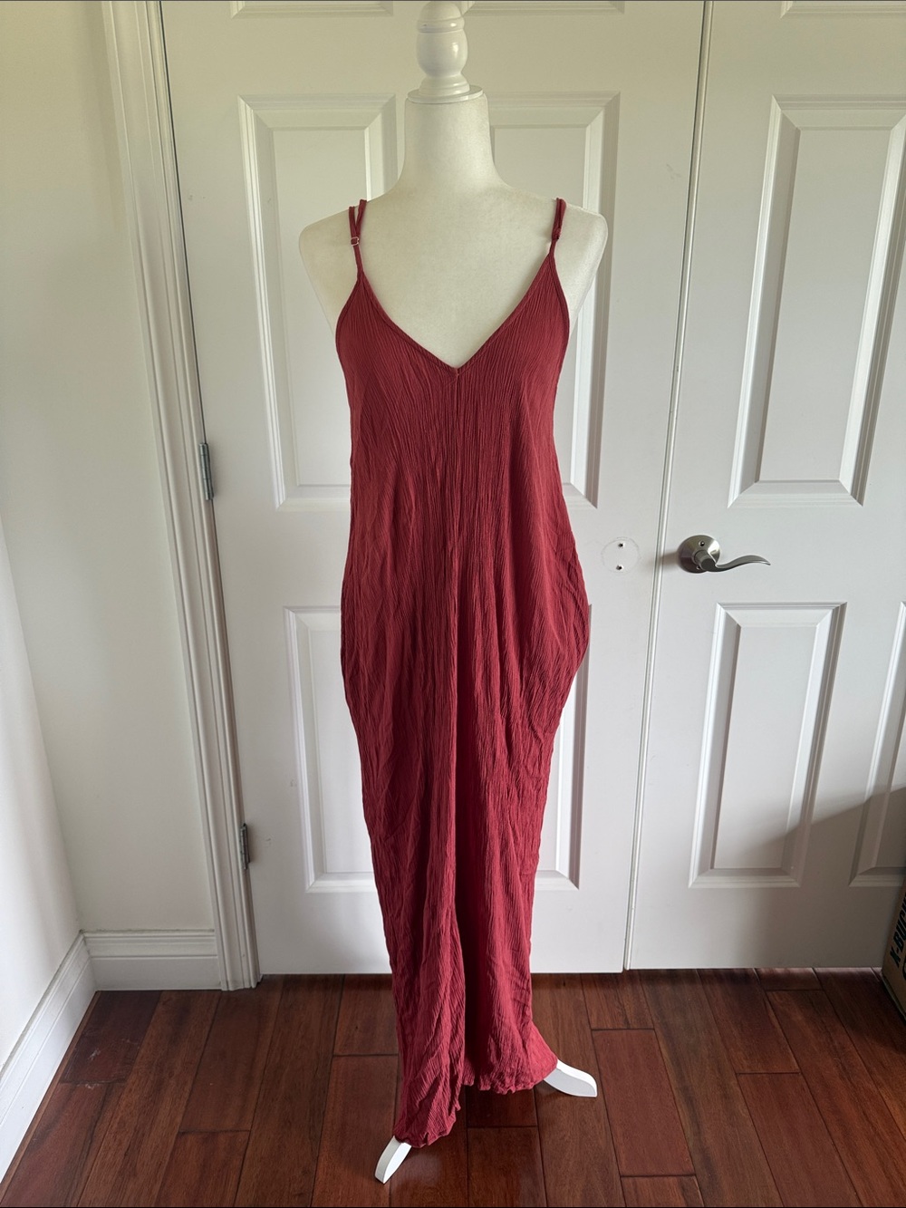 Lovestitch Women's Sleeveless V-Neck Maxi Dress - Rust Red color S/M